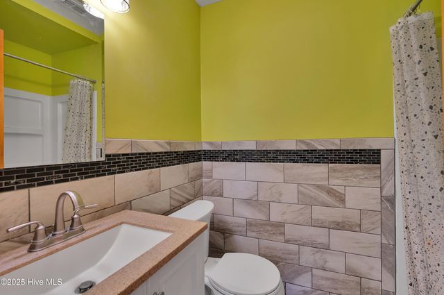 207 College Avenue, Washington, NC 27889