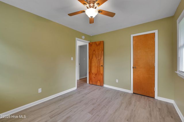 207 College Avenue, Washington, NC 27889