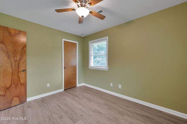 207 College Avenue, Washington, NC 27889