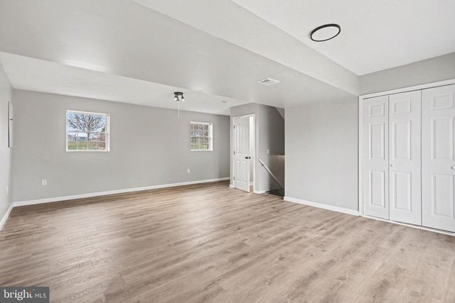 17 MASON DIXON DR, Littlestown, PA 17340