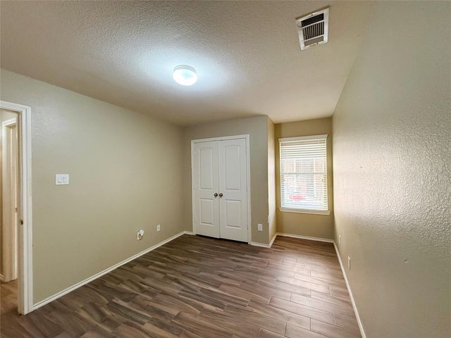 1626 Thornhollow Drive, Houston, TX 77014