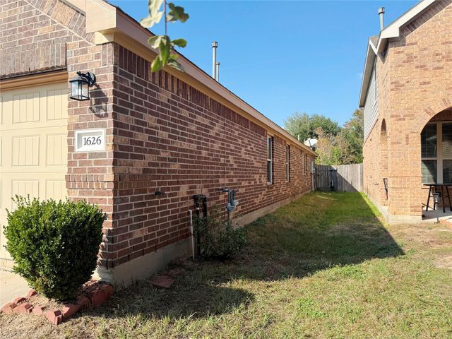 1626 Thornhollow Drive, Houston, TX 77014