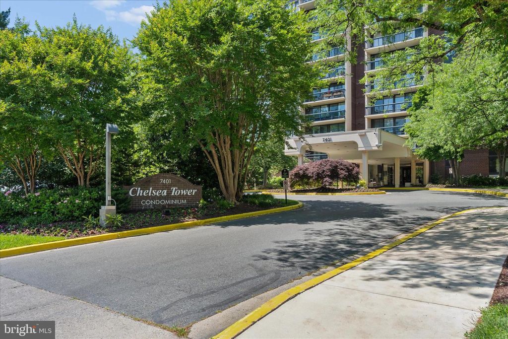 Image 53 of property listing at 7401 WESTLAKE TER #607, Bethesda, MD 20817