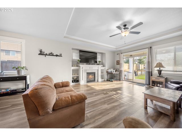 12089 TOLSTRUP Dr, Oregon City, OR 97045