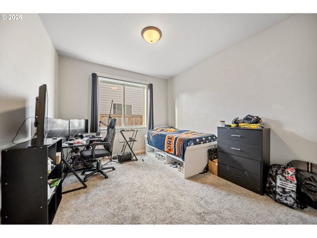 12089 TOLSTRUP Dr, Oregon City, OR 97045