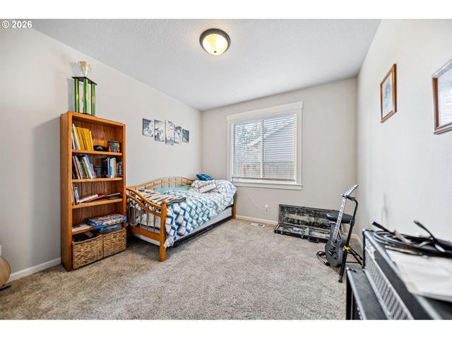 12089 TOLSTRUP Dr, Oregon City, OR 97045