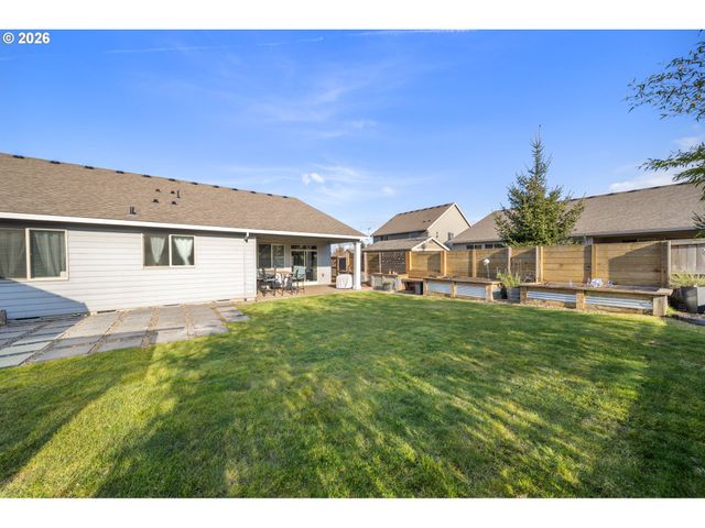 12089 TOLSTRUP Dr, Oregon City, OR 97045