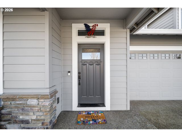 12089 TOLSTRUP Dr, Oregon City, OR 97045