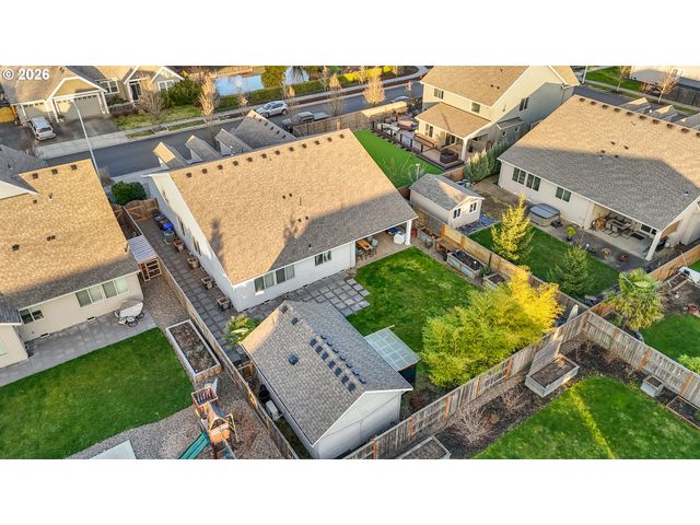 12089 TOLSTRUP Dr, Oregon City, OR 97045