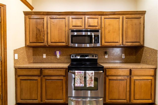 1808 January Place, Moore, OK 73160