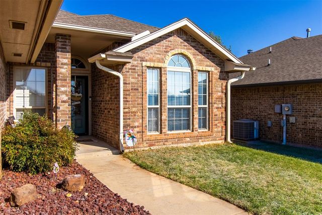 1808 January Place, Moore, OK 73160