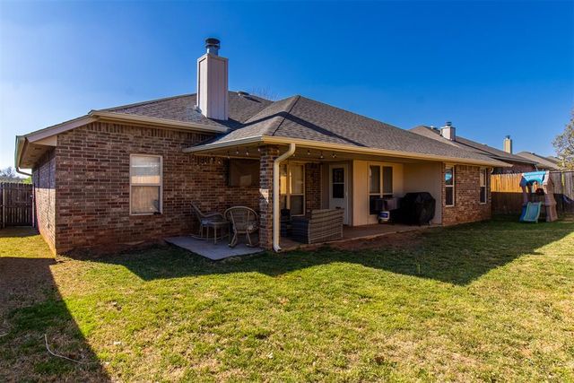 1808 January Place, Moore, OK 73160