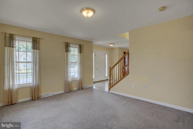 1724 BELL AVE, Chambersburg, PA 17202