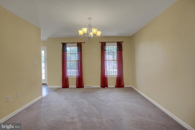 1724 BELL AVE, Chambersburg, PA 17202
