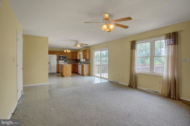 1724 BELL AVE, Chambersburg, PA 17202