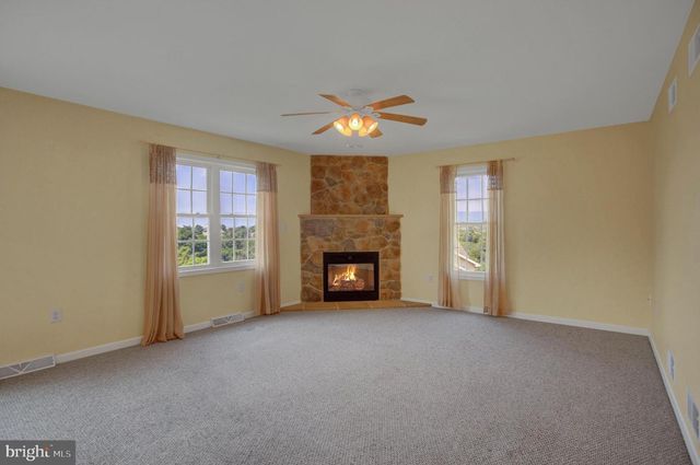 1724 BELL AVE, Chambersburg, PA 17202