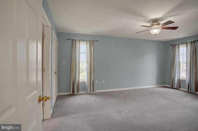 1724 BELL AVE, Chambersburg, PA 17202