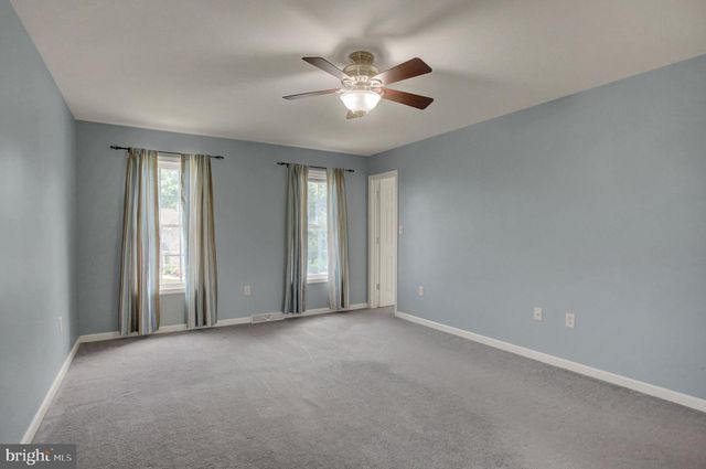 1724 BELL AVE, Chambersburg, PA 17202