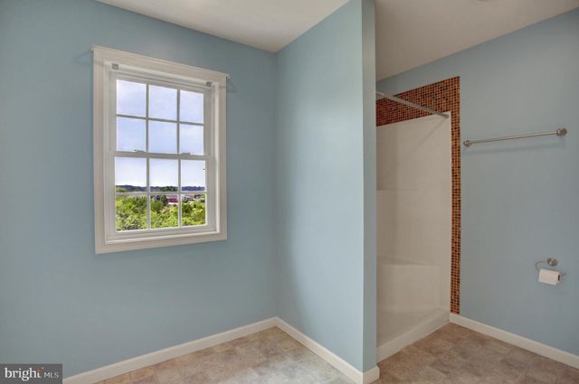 1724 BELL AVE, Chambersburg, PA 17202