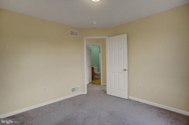 1724 BELL AVE, Chambersburg, PA 17202