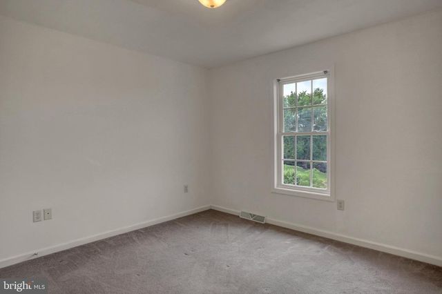 1724 BELL AVE, Chambersburg, PA 17202