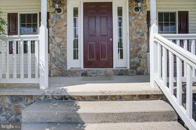 1724 BELL AVE, Chambersburg, PA 17202