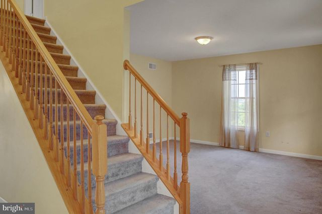 1724 BELL AVE, Chambersburg, PA 17202