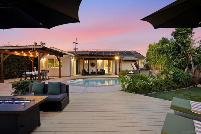 5198 Bocaw Pl, San Diego, CA 92115