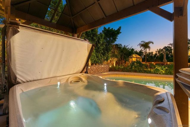 5198 Bocaw Pl, San Diego, CA 92115