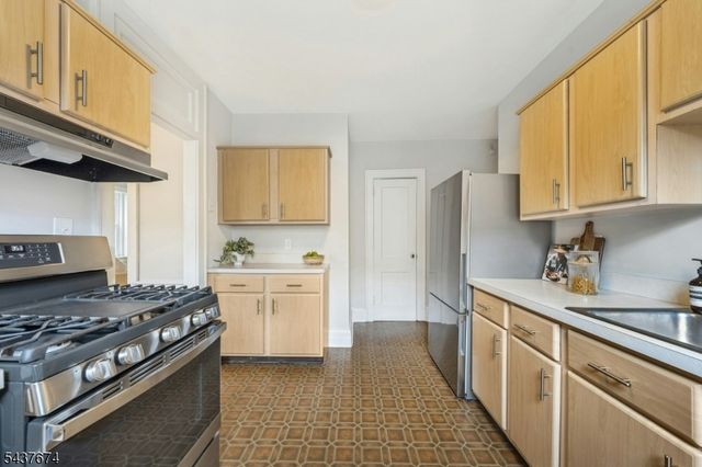 55 Park Avenue 46, Bloomfield Twp., NJ 07003