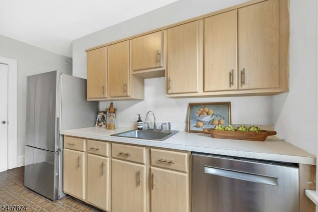 55 Park Avenue 46, Bloomfield Twp., NJ 07003