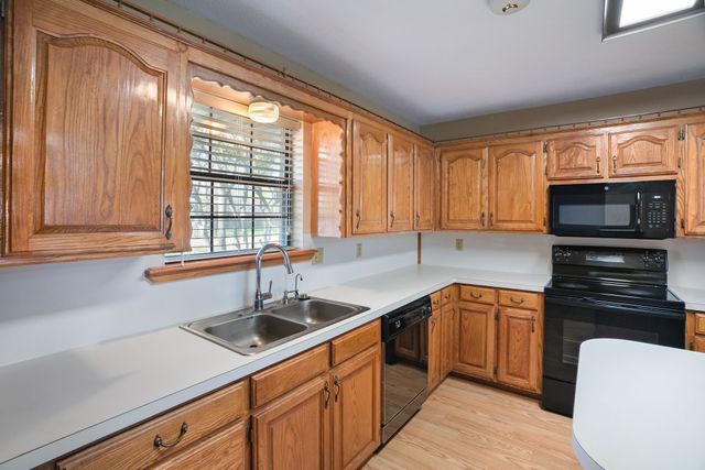 300 E Short Street, Leonard, TX 75452
