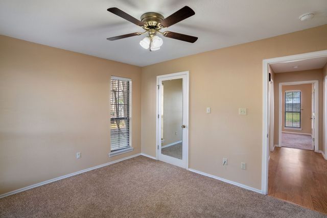 300 E Short Street, Leonard, TX 75452