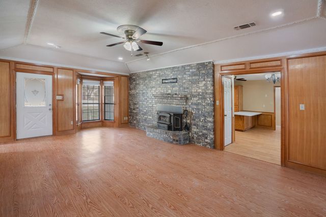 300 E Short Street, Leonard, TX 75452
