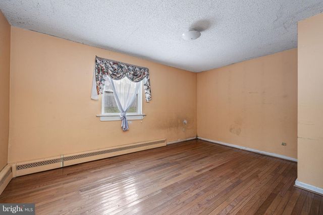 1016 W BOOT RD, Downingtown, PA 19335