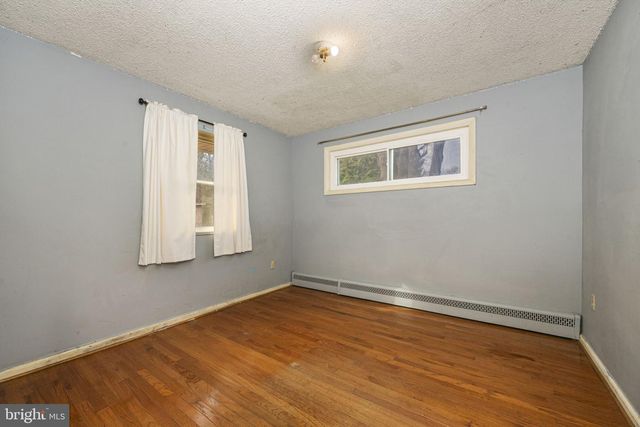 1016 W BOOT RD, Downingtown, PA 19335