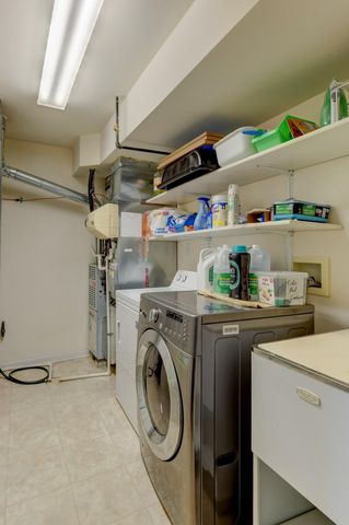 2740 Georgetowne Drive B1, Highland, IN 46322