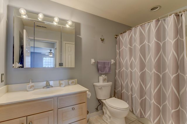 2740 Georgetowne Drive B1, Highland, IN 46322