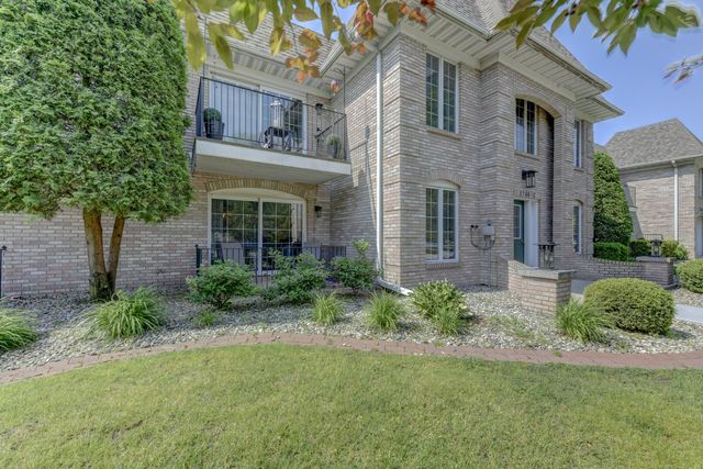 2740 Georgetowne Drive B1, Highland, IN 46322