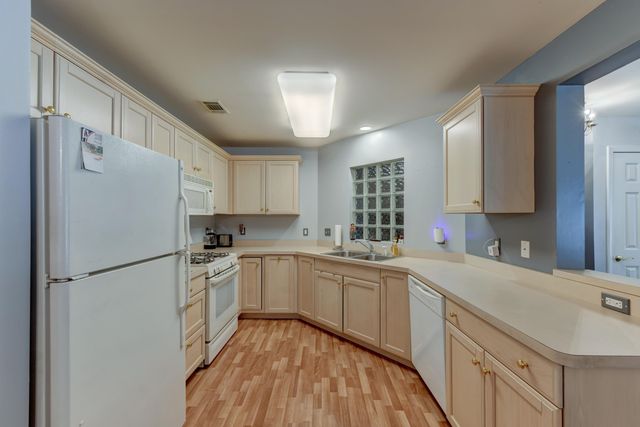 2740 Georgetowne Drive B1, Highland, IN 46322
