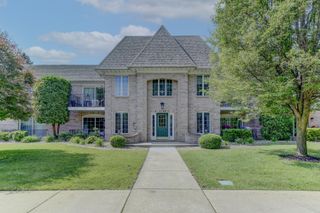 2740 Georgetowne Drive B1, Highland, IN 46322