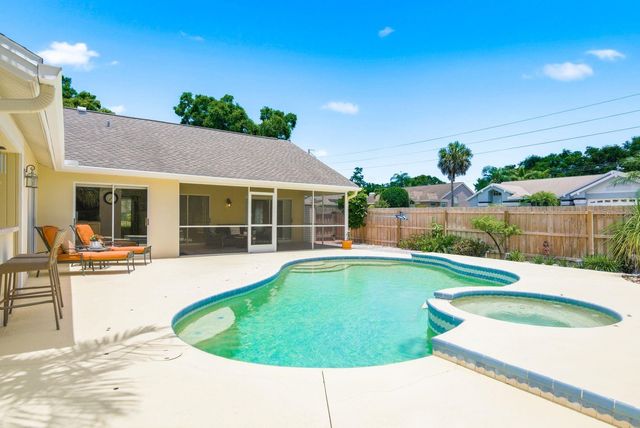 1856 WOOD THRUSH WAY, Palm Harbor, FL 34683