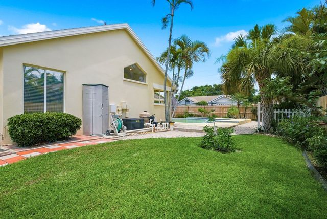1856 WOOD THRUSH WAY, Palm Harbor, FL 34683