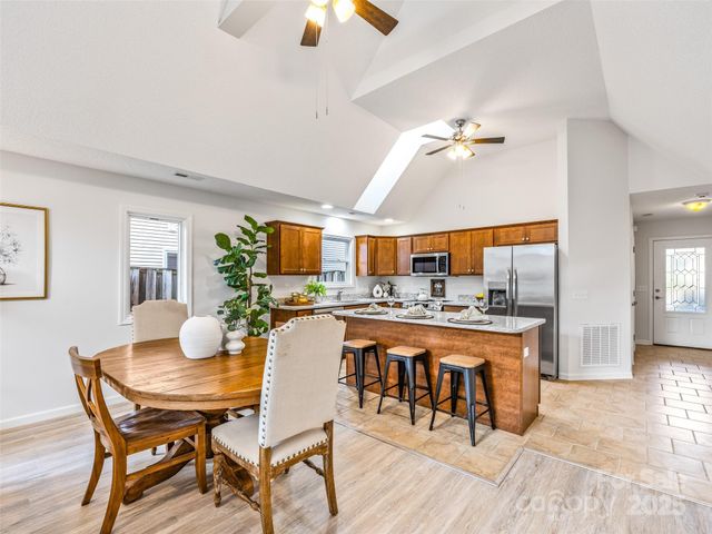 34 Beekeeper Trail, Swannanoa, NC 28778