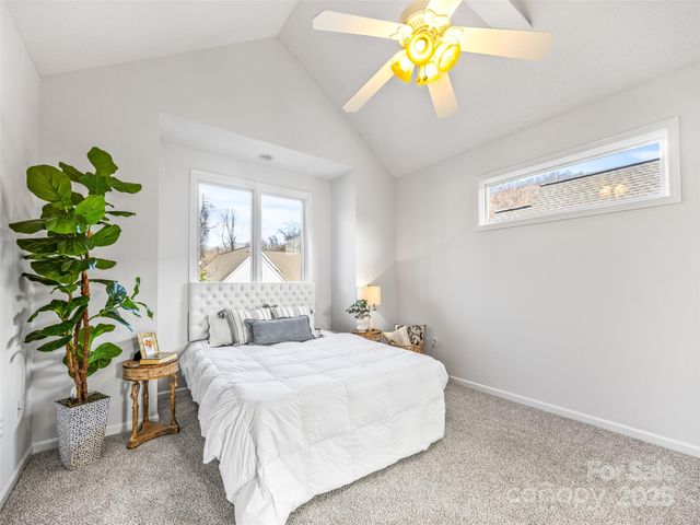 34 Beekeeper Trail, Swannanoa, NC 28778