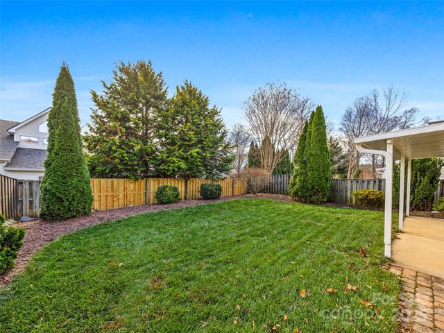 34 Beekeeper Trail, Swannanoa, NC 28778