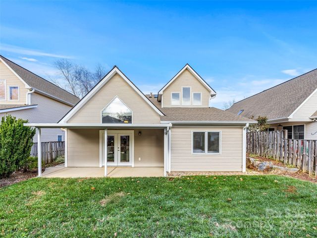 34 Beekeeper Trail, Swannanoa, NC 28778