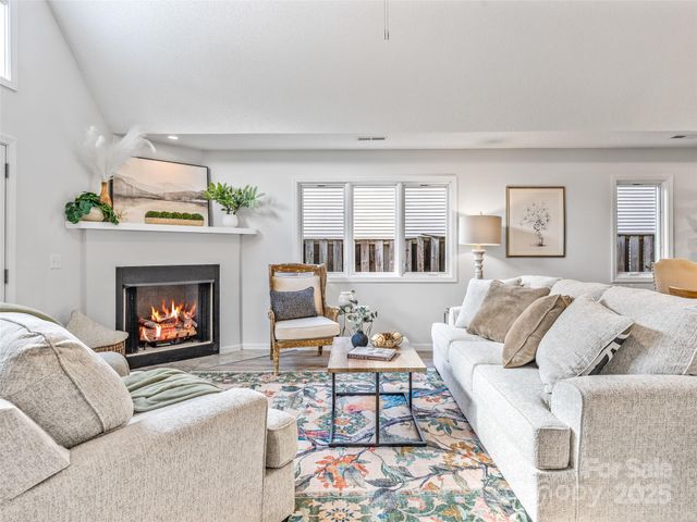 34 Beekeeper Trail, Swannanoa, NC 28778