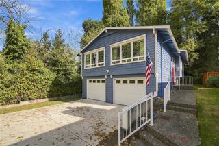 9526 4th Avenue NE, Seattle, WA 98115