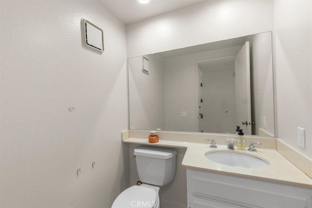 8728 Carlton, Inglewood, CA 90305